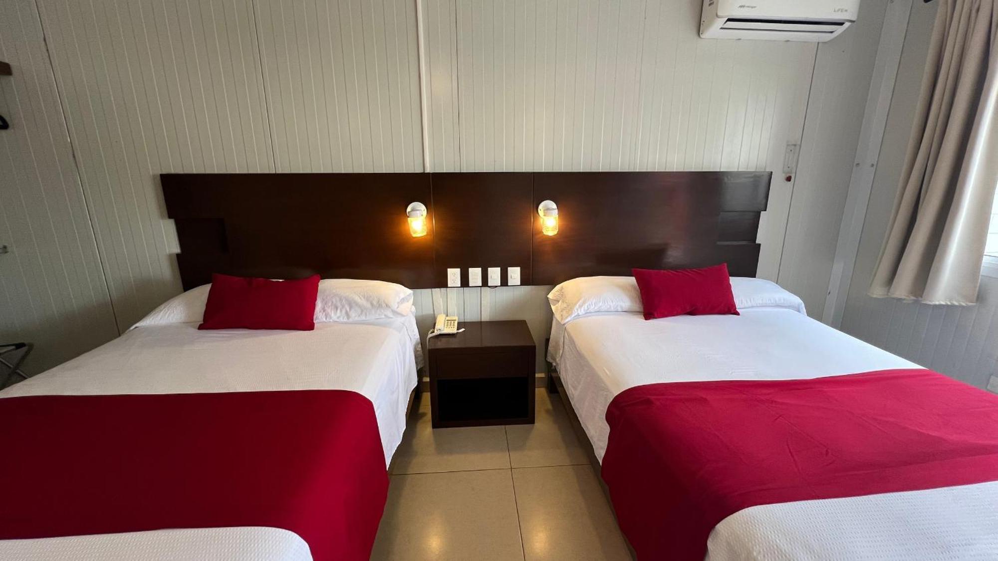 Nova Hotel Cadereyta Jiménez エクステリア 写真