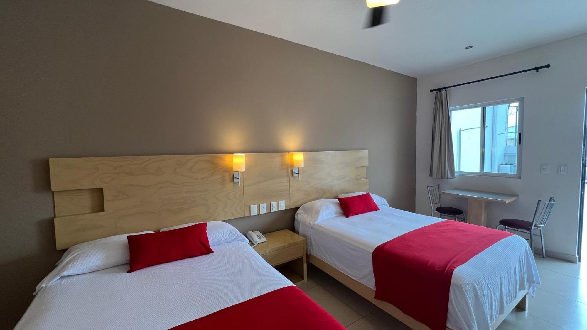 Nova Hotel Cadereyta Jiménez エクステリア 写真