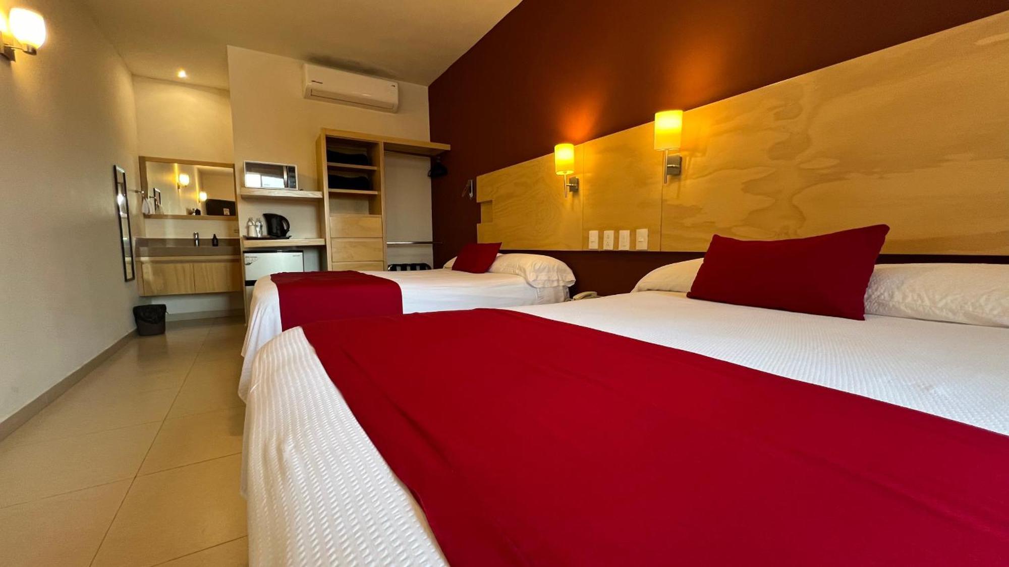 Nova Hotel Cadereyta Jiménez エクステリア 写真