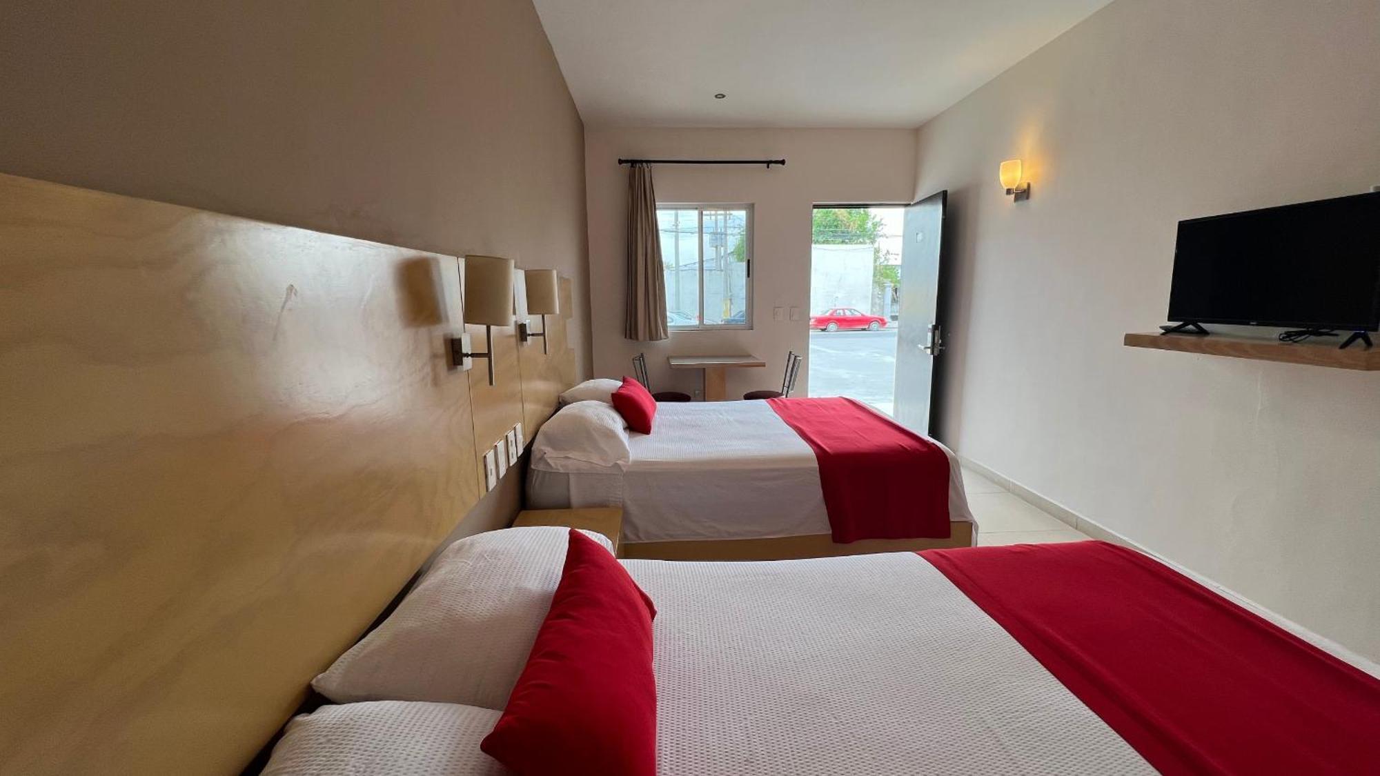 Nova Hotel Cadereyta Jiménez エクステリア 写真
