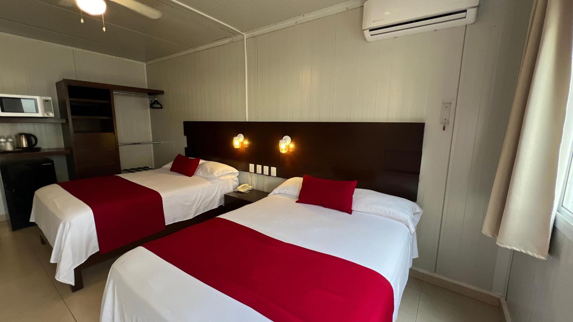 Nova Hotel Cadereyta Jiménez エクステリア 写真