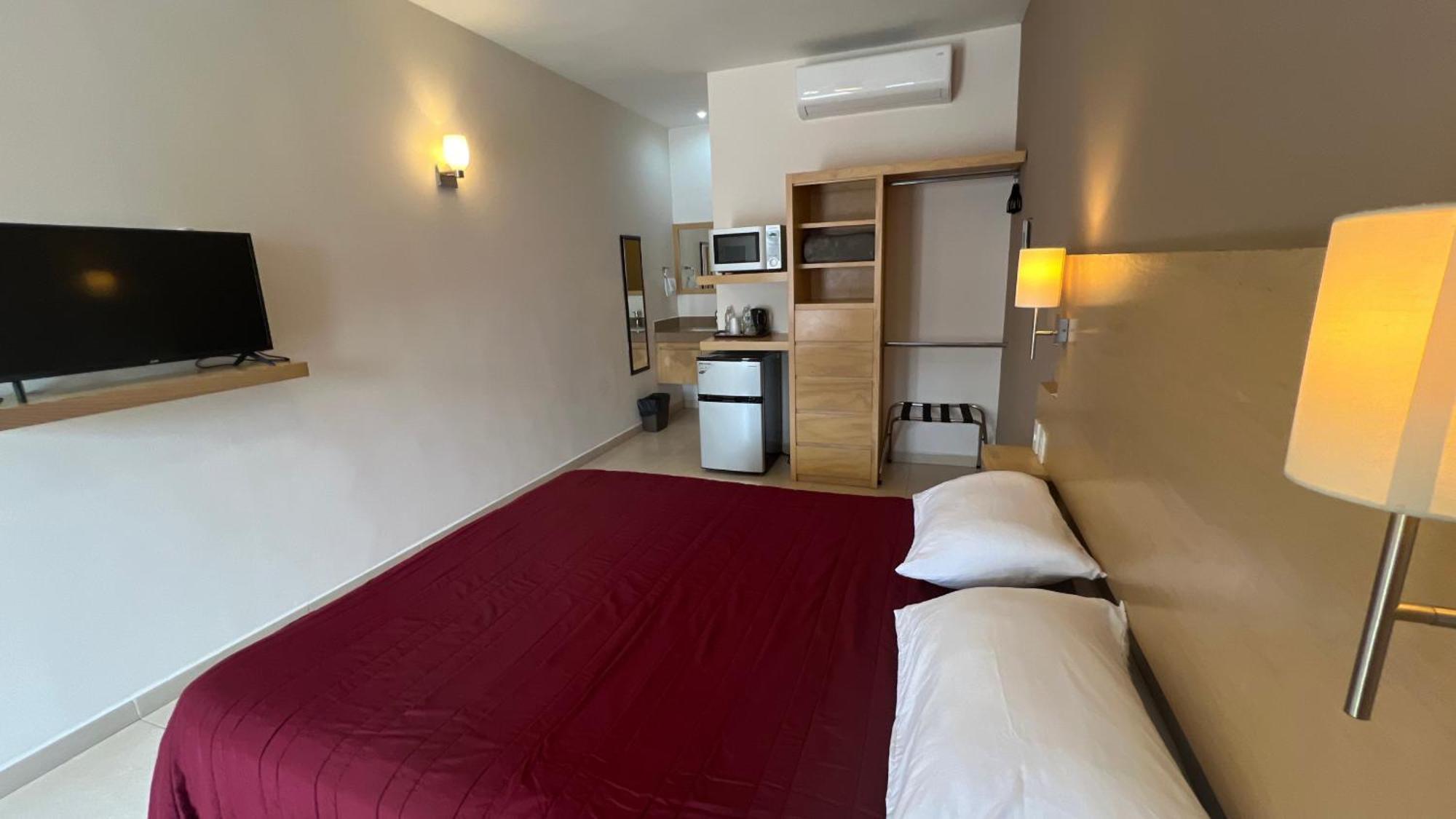 Nova Hotel Cadereyta Jiménez エクステリア 写真