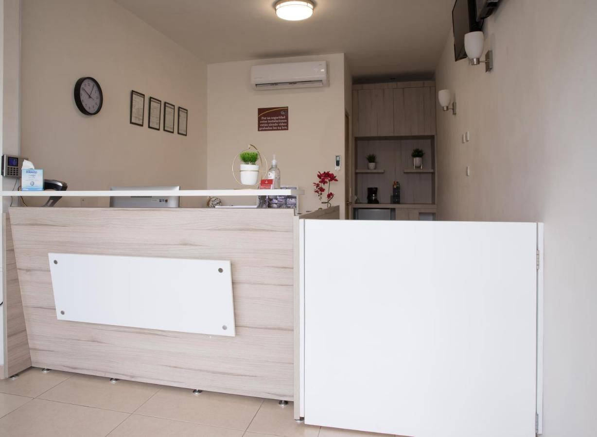 Nova Hotel Cadereyta Jiménez エクステリア 写真